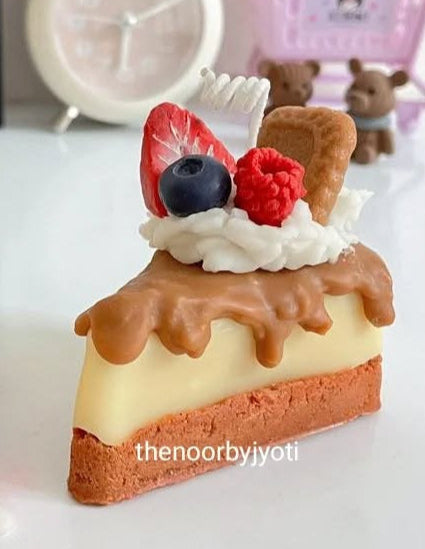 Biscoff Berries Cheesecake Candle